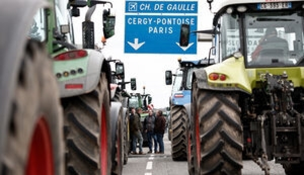В уряді Польщі підтримали вимоги фермерів, що блокують кордон з Україною